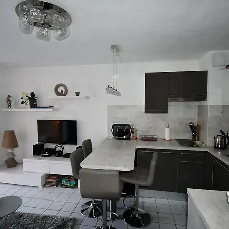 Apartamento Beau T2 Lavandou + Piscine Wifi